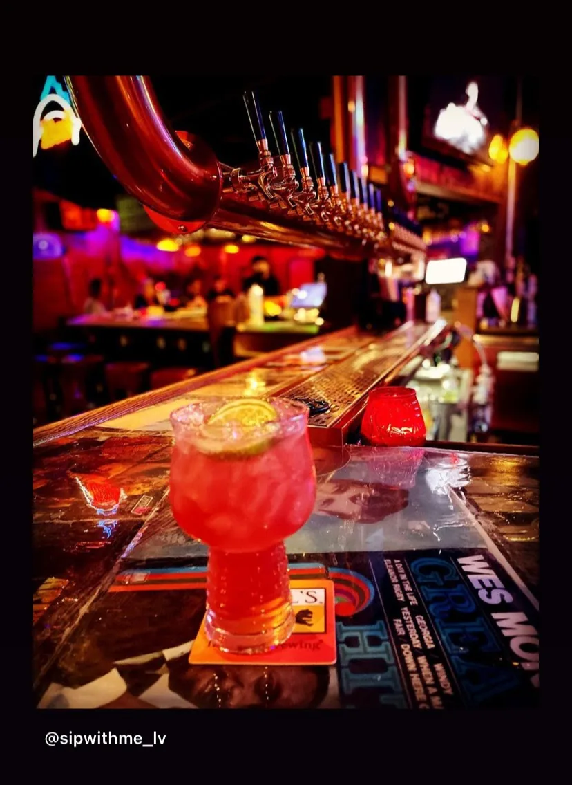 Drinks at Red Dwarf: tiki cocktails served at the bar